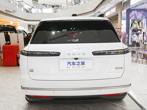 2025�� Pro ������