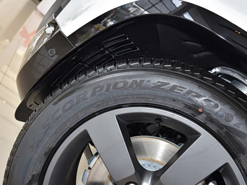 2026�� 110 3.0T P400 X-Dynamic HSE