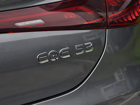 2023�� AMG EQE 53 4MATIC+