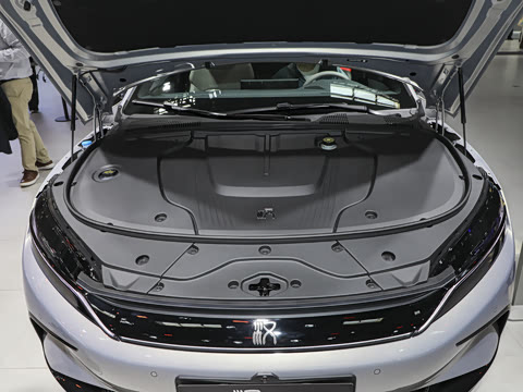 2026�� EV �Ǽݰ� 705KM���������
