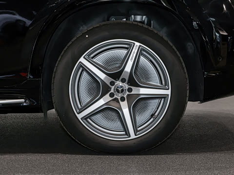 2025�� 500 4MATIC