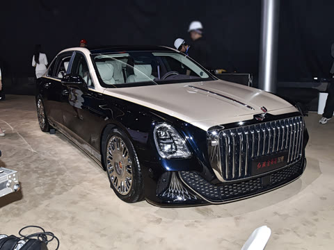 2026�� 4.0T V8��