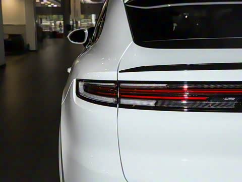 2026�� Cayenne Coup�� 3.0T