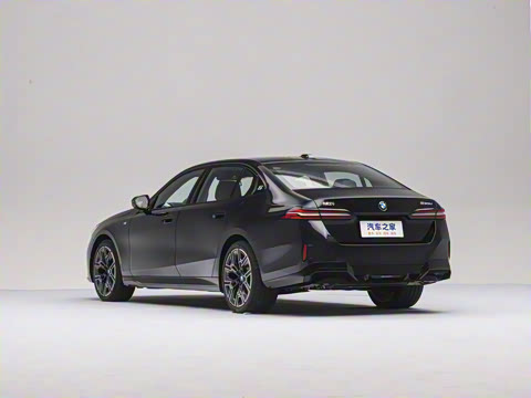 2025�� 530Li ������ M�˶���װ