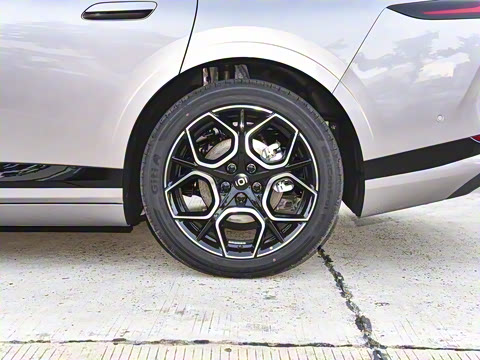 2026�� ������������� 730������