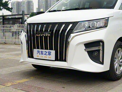 2025�� 2.0L CNG�м�Ӫ�����ʰ� 7��