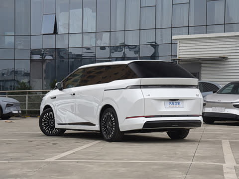 2026�� ���� 750 Ultra