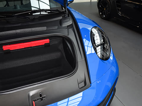 2026�� Carrera 3.0T