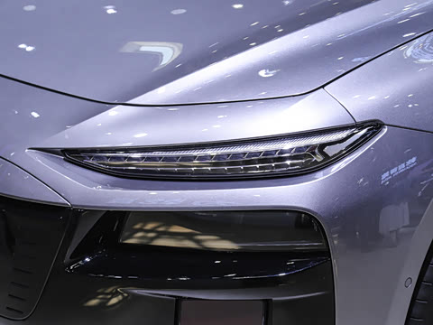 2026�� quattro Ǭ���Ǽݰ�