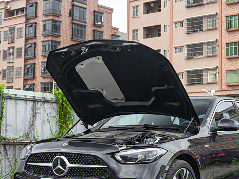 2025�� �Ŀ� C 350 eL