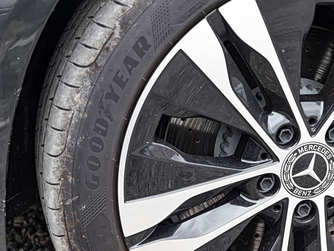 2025�� �Ŀ� C 350 eL