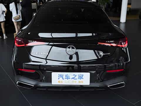 2025�� CLE 300 4MATIC �����ͽ��ܳ�