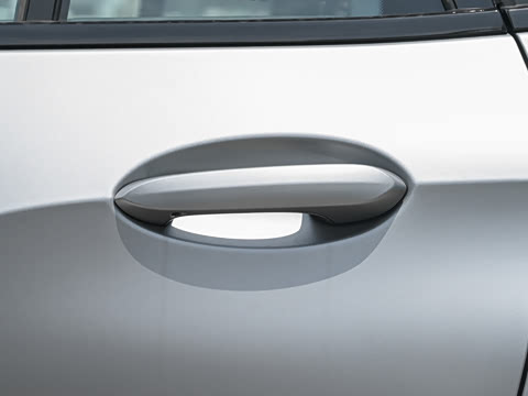 2026�� �Ŀ� xDrive 40Li ������M�˶���ҹ��װ