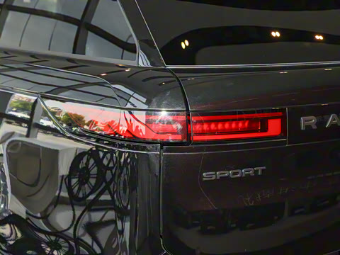 2025�� 400PS Dynamic SE