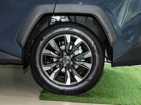 2026�� 2.0L ����������