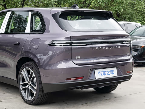 2027�� 660������
