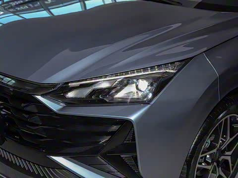 2025�� 1.5L �Զ������