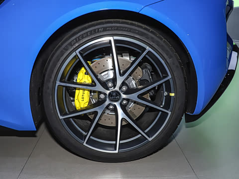 2025�� 2.0T DCT Turbo SE