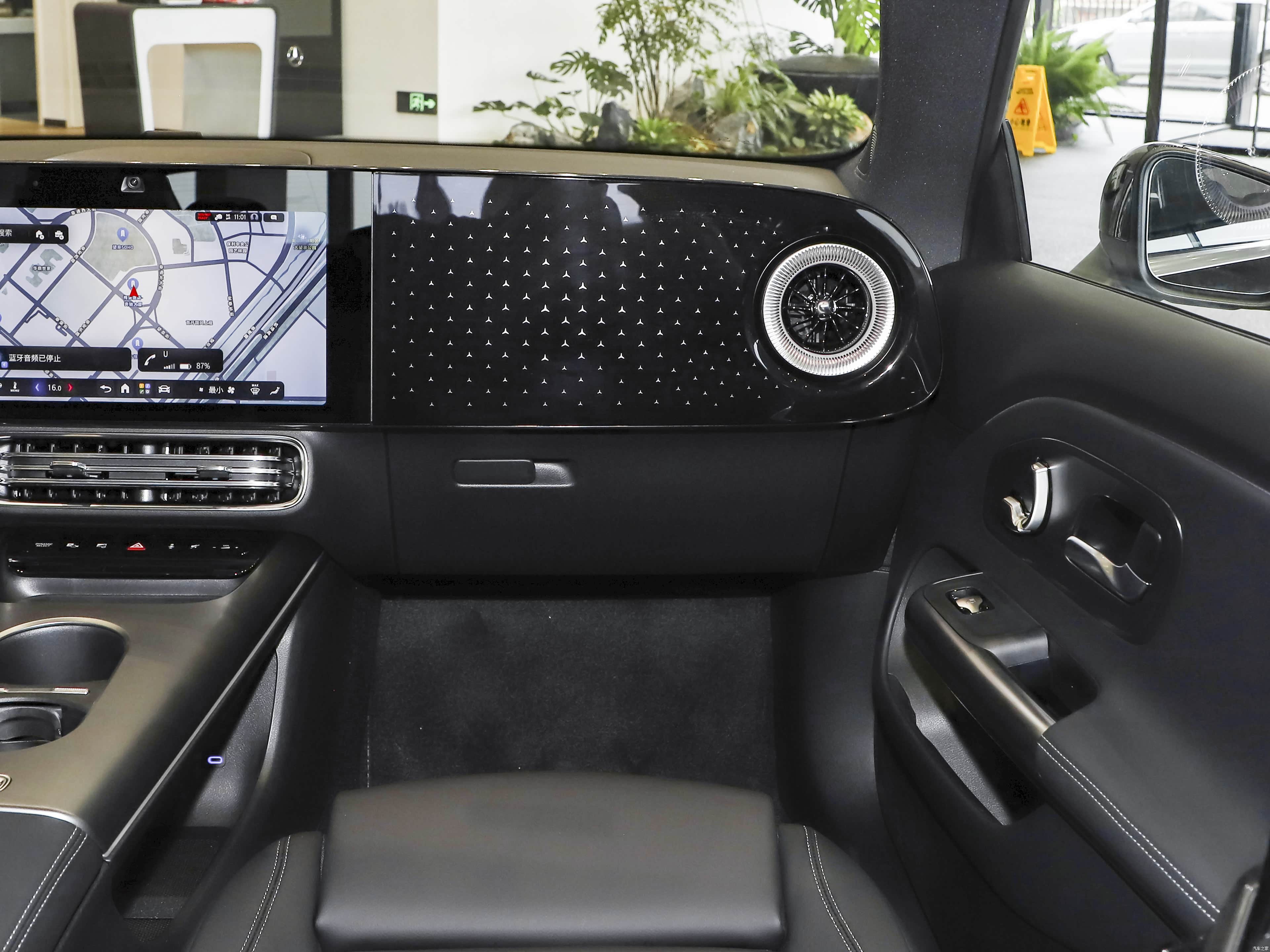 Mercedes-Benz CLA, миниатюра 14