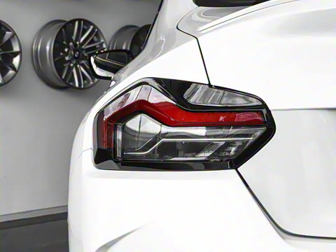 2025�� 225i M�˶���ҹ��װ