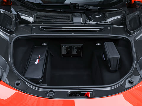 2025�� 3.0T V6 Speciale A