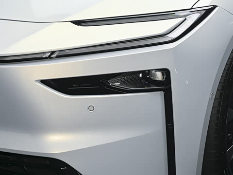 2026�� 710 Ultra�����״��