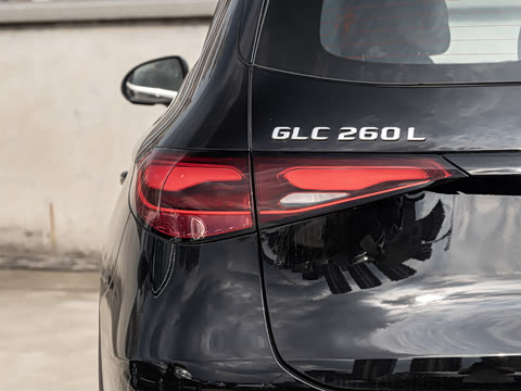 2026�� �Ŀ� GLC 260 L 4MATIC ������
