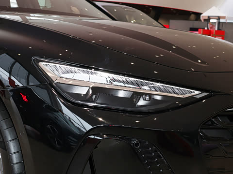 2026�� 2.0T �߹��� �˶���