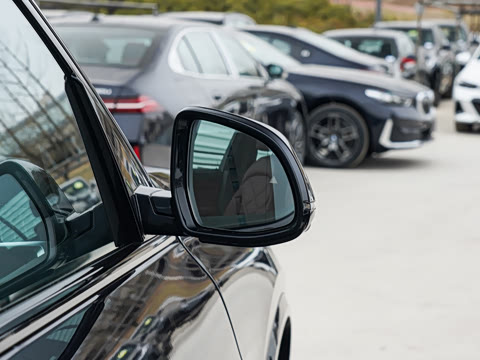 2026�� �Ŀ� xDrive 40Li M�˶���ҹ��װ