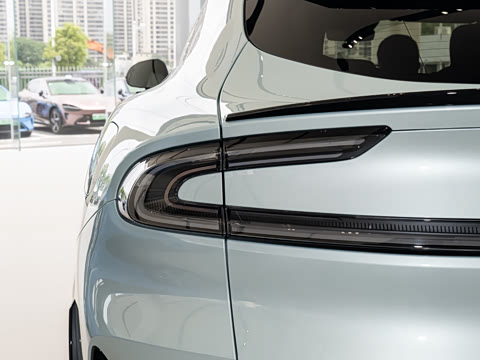 2025�� Pro��