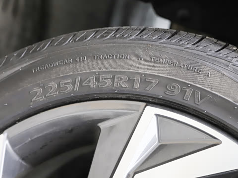 2026�� 1.5L CVT LUX����