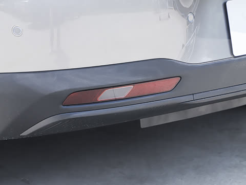 2027�� 610������