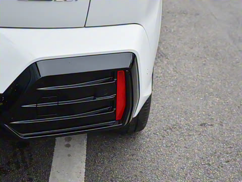 2025�� sDrive25i M�˶���װ