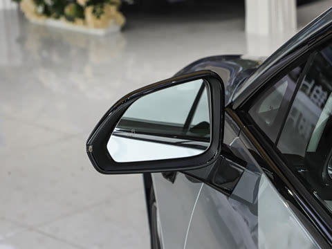 2025�� 630 Max��