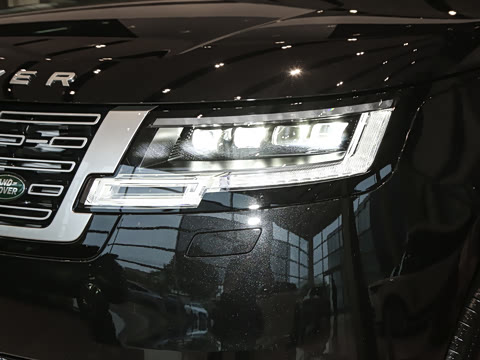 2026�� 3.0 L6 400PS AB�����