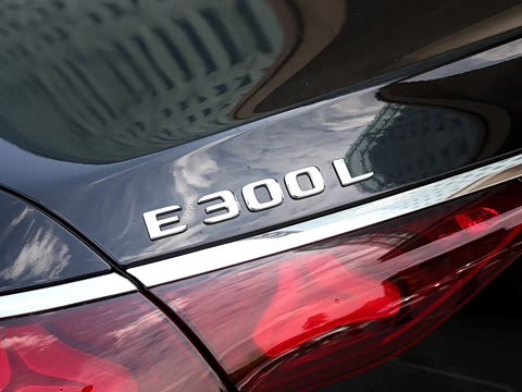 2026�� �Ŀ� E 300 L �����