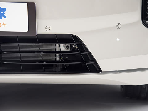 2026�� ���� 585kW ����������