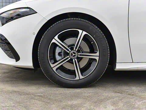 2025�� �Ŀ� A 200 L ʱ����