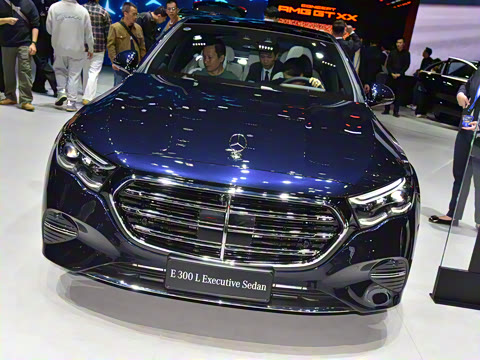 2026�� E 300 L �����