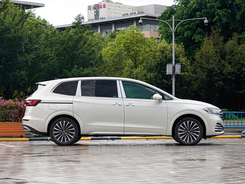 2024�� 380TSI ����