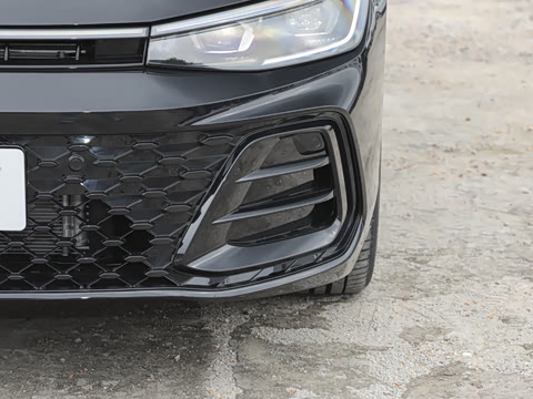 2026�� Pro 380TSI �ǿ���ҫ��