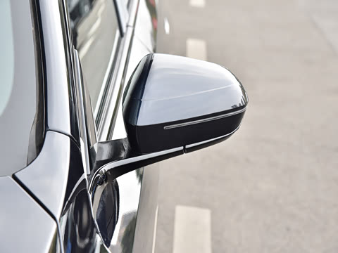 2026�� �Ŀ� 530Li ������ M�˶���װ