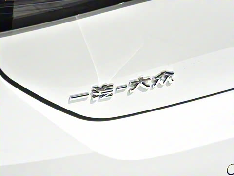 2026�� L 300TSI DSG ������