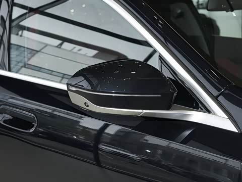 2026�� eDrive 40L M�˶���װ