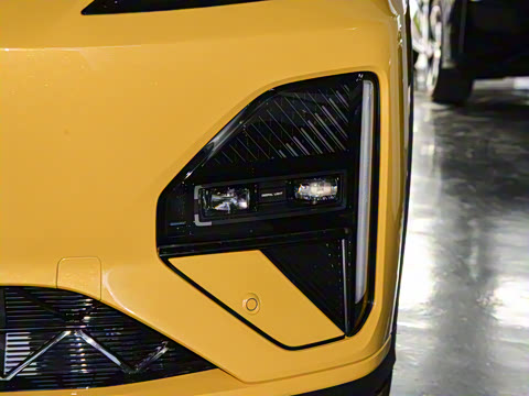 2026�� 300Ultra ��ΪǬ��ADS SE��