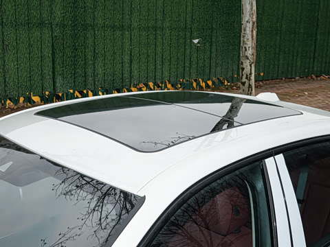 2026�� 330Li M�˶���ҹ��װ