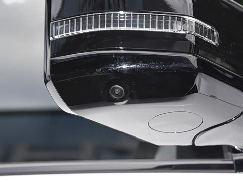 2025�� 215Զ�а�