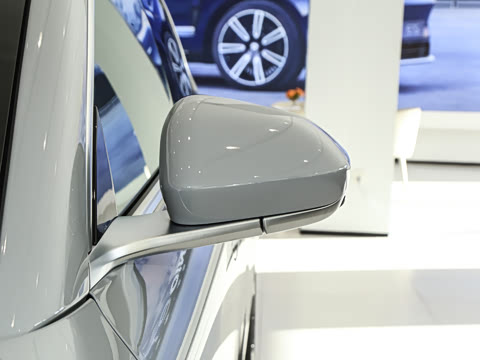 2025�� 100kWh Touring