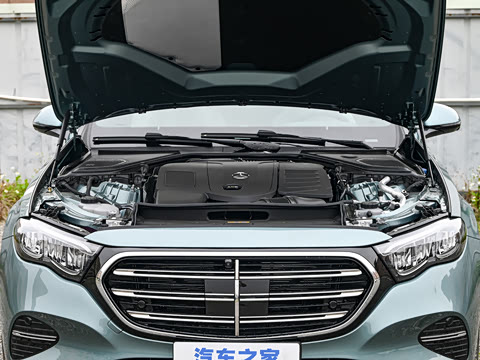 2026�� E 300 L ������