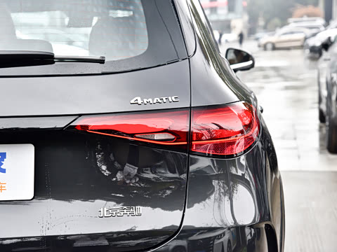 2026�� GLC 300 L 4MATIC ������ 5��